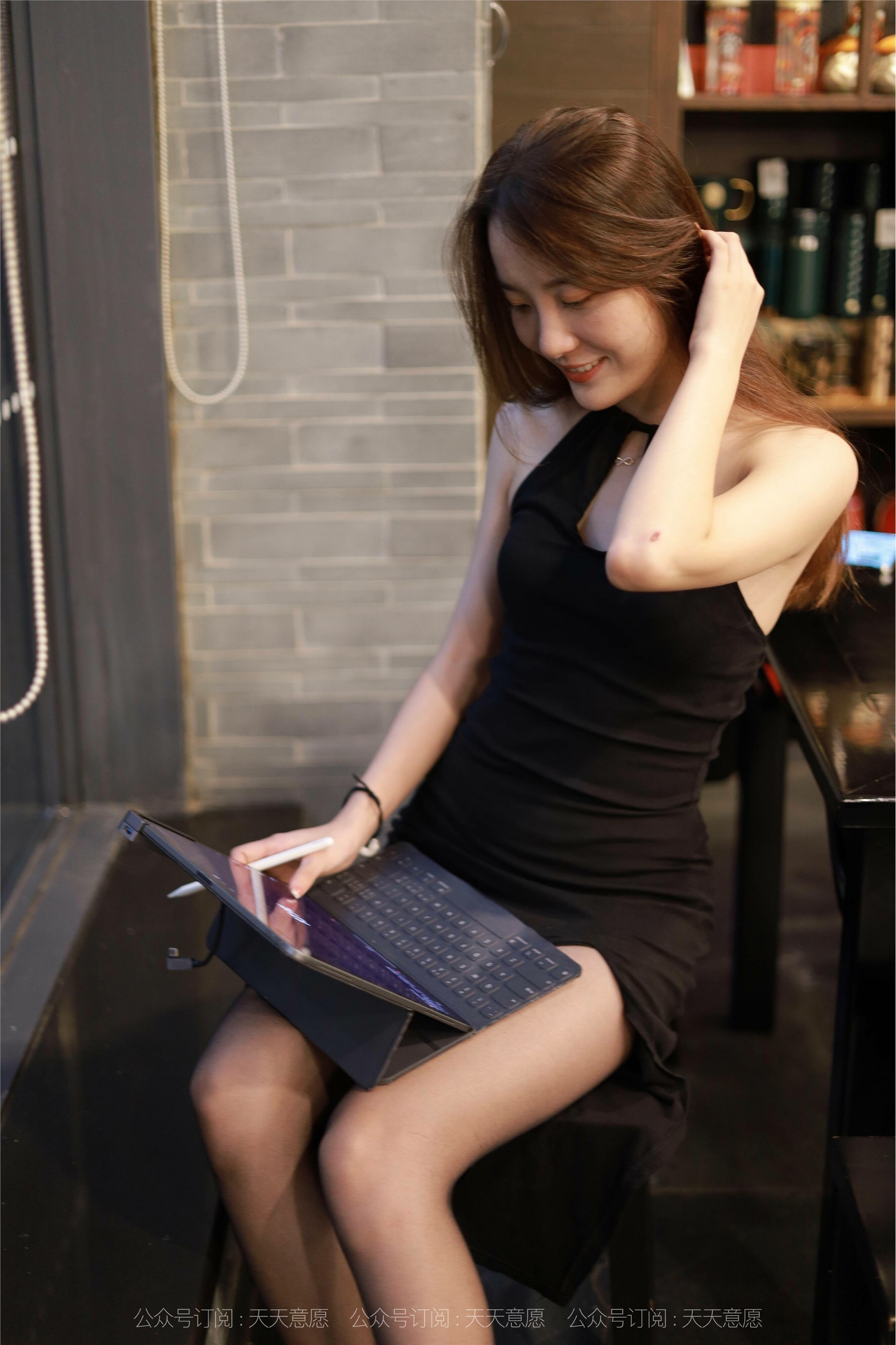 IESS异思趣向  2021.09.29 丝享家933：婉苹《黑色长裙》